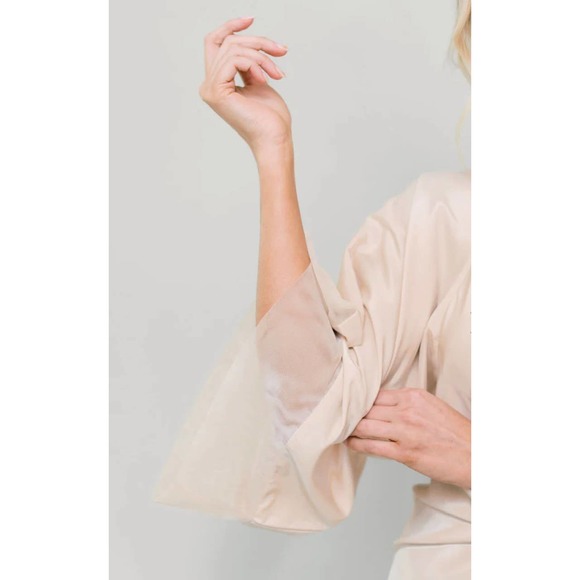 Robed With Love Womens Size S/M Kristy Kimono Champaign Robe NEW - Picture 3 of 7